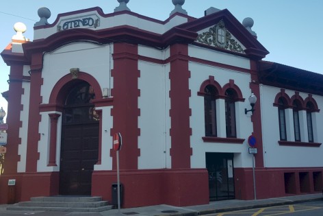El Telecentro de Villaviciosa reabre tras 7 meses cerrado y vuelve a tramitar certificados digitales