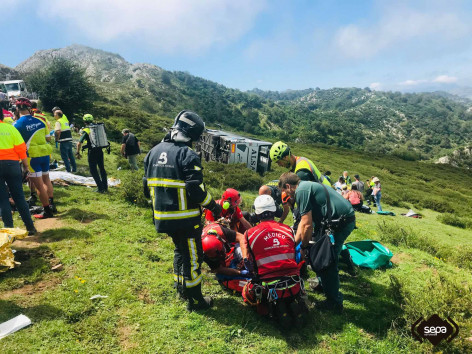 Accidente de tráfico en Los Lagos de Covadonga