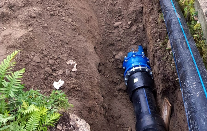 Ayuntamiento soterra tubería emergencia La Venta