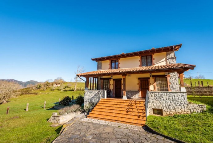 Cangas de Onís, Llanes y Ribadesella lideran las búsquedas de turismo rural en Asturias