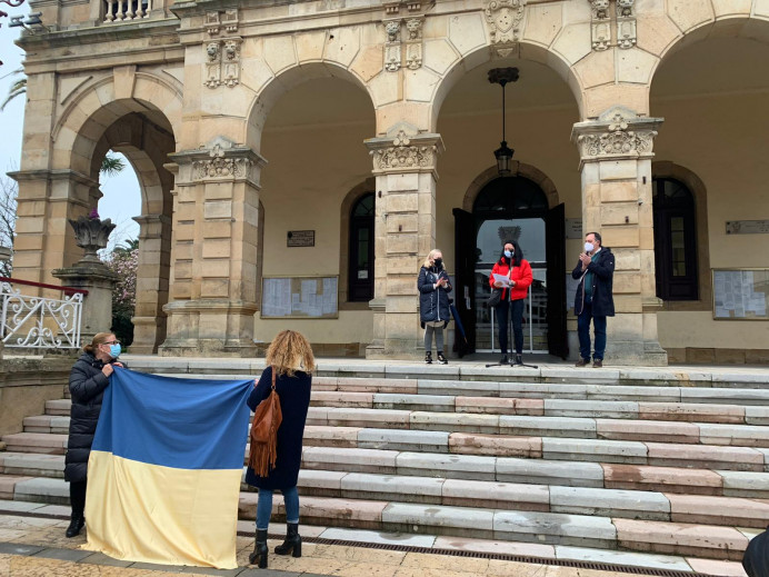 Concentración por Ucrania en Villaviciosa