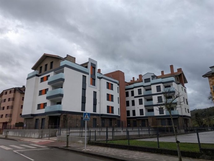 Villaviciosa pide agilizar la modificación del deslinde para permitir el uso de viviendas en La Barquerina