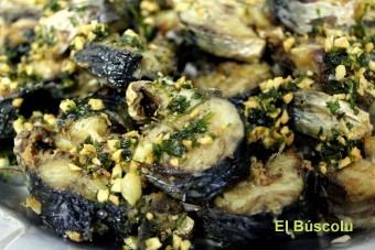 Xarda (verdel) con refrito de ajo