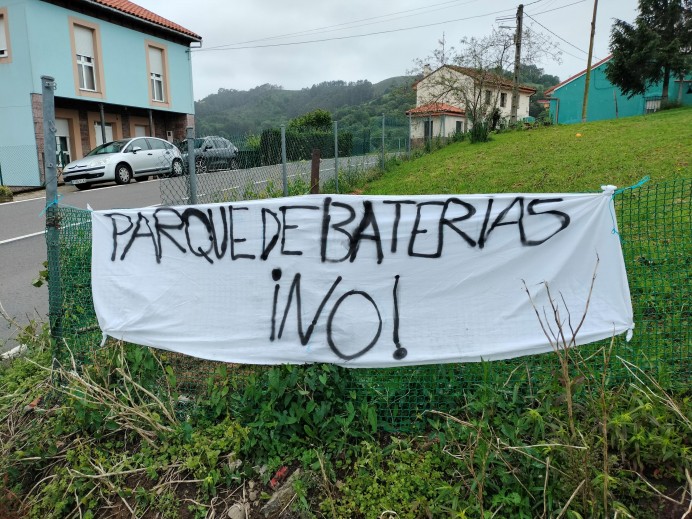 La Coordinadora Ecoloxista celebra la renuncia a cinco proyectos de parques de baterías en el oriente de Asturias