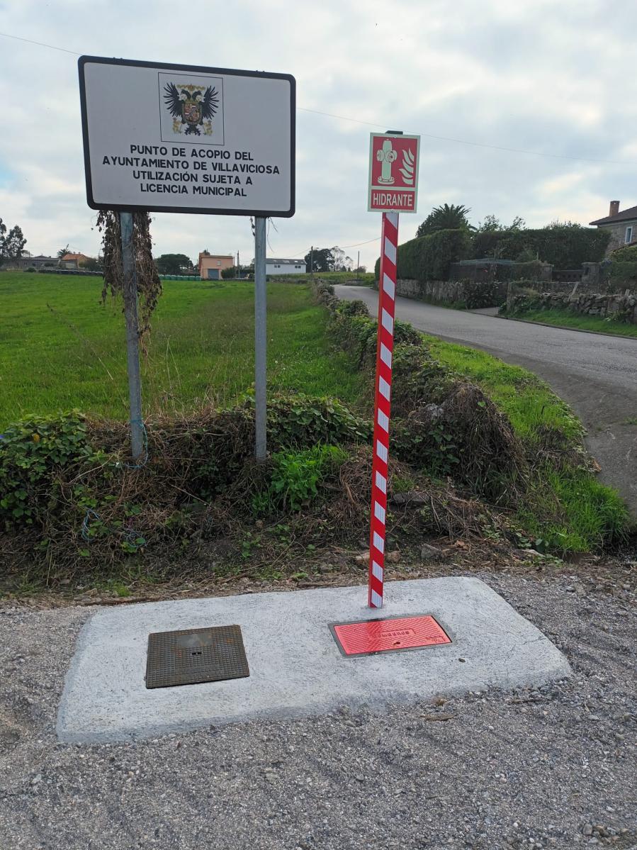 Villaviciosa instala los primeros hidrantes contra incendios en la zona rural con una inversión de más de 47.000 euros Villaviciosa instala los primeros hidrantes contra incendios en la zona rural con una inversión de más de 47.000 euros