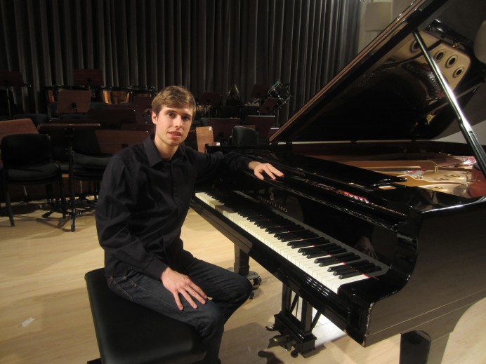 Este sábado, el joven pianista ovetense David Sánchez clausurará el programa Llanes y las letras con un concierto Este sábado, el joven pianista ovetense David Sánchez clausurará el programa Llanes y las letras con un concierto