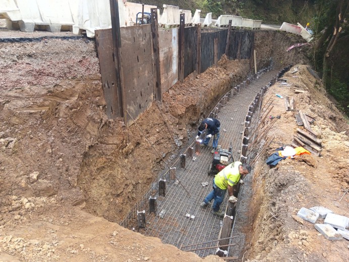 Arrancan las obras de mejora de la carretera AS-342 entre Parres y Ribadesella con una inversión de 1,3 millones  Arrancan las obras de mejora de la carretera AS-342 entre Parres y Ribadesella con una inversión de 1,3 millones